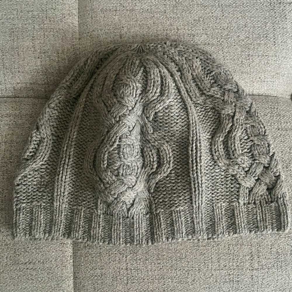 Lauren Ralph Lauren | Women’s cable-knit beanie cap. Like new.